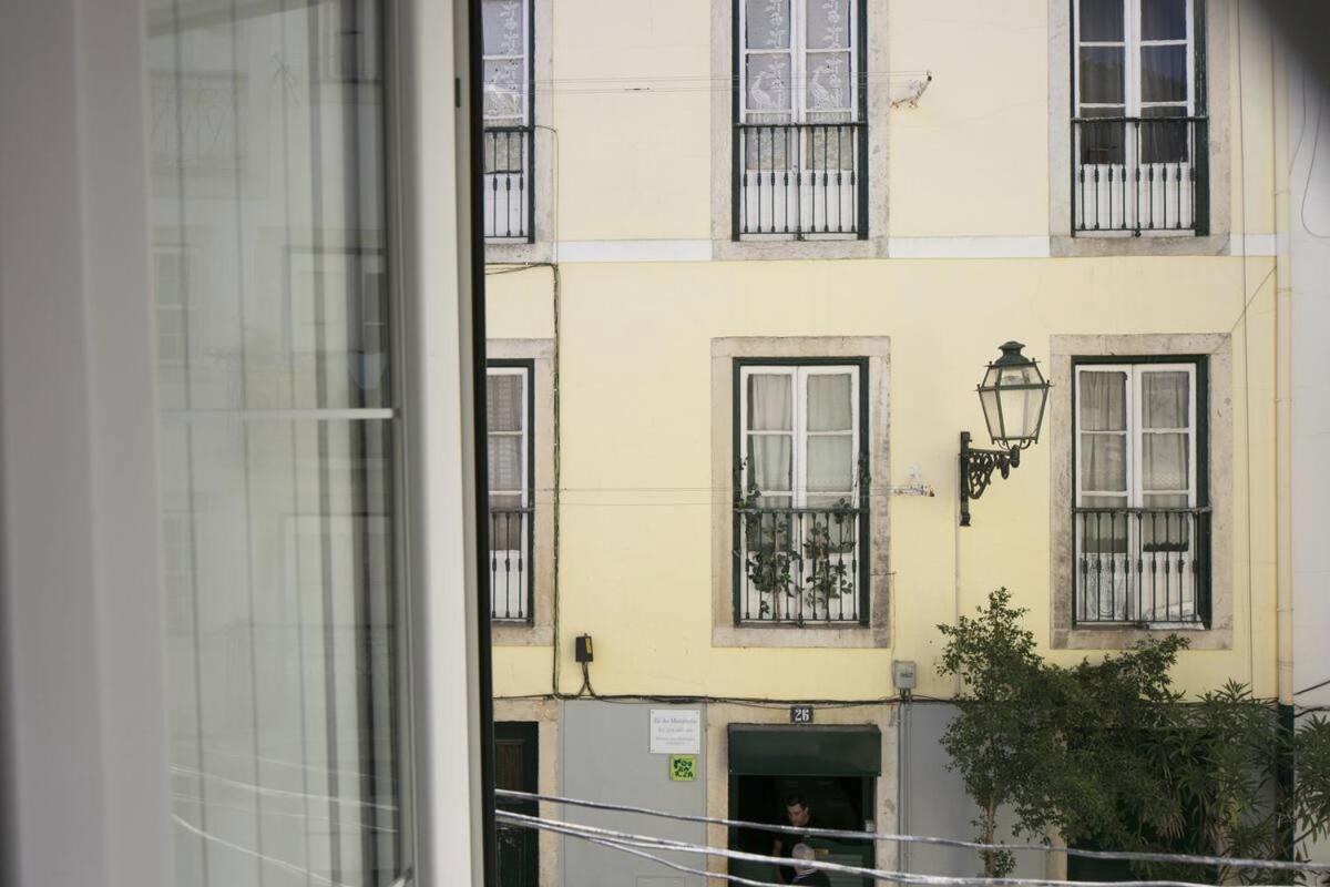 Central Lisbon Cozy & Near The Subway Apartment Exterior photo